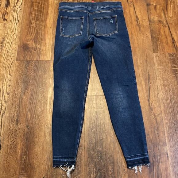 SPANX Distressed Raw Hem Blue Jeans Women’s Size Medium - Picture 4 of 5